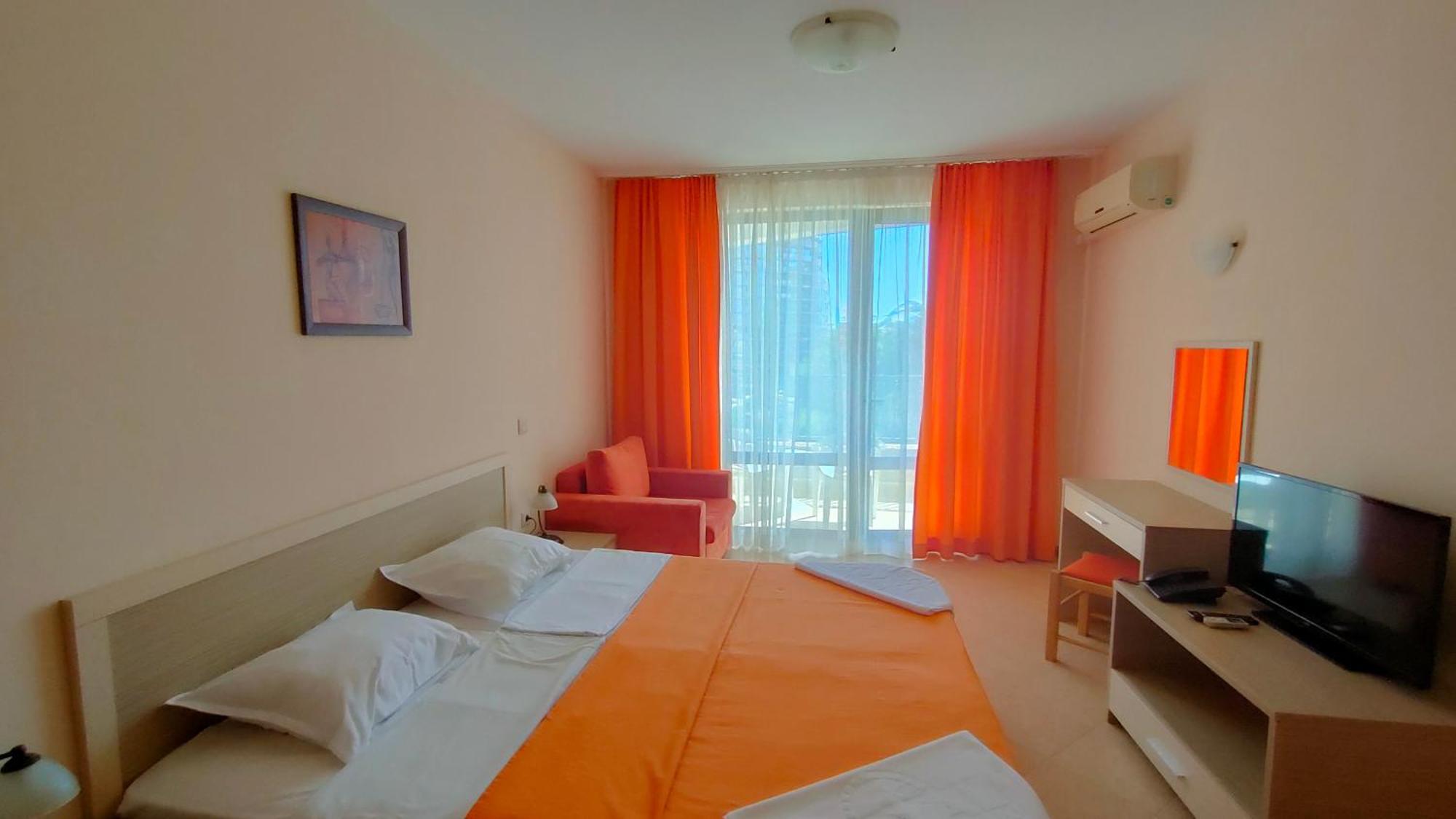 Holiday Apartcomplex Royal Sun Sunny Beach Exterior photo